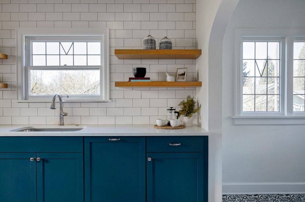 34+ Blue and White Kitchen Cabinets ( TIMELESS & STYLISH ) - Cabinets