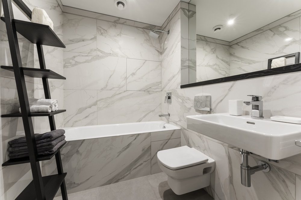 Bathroom tile trends 2024 showcasing modern patterns, colors, and designs.