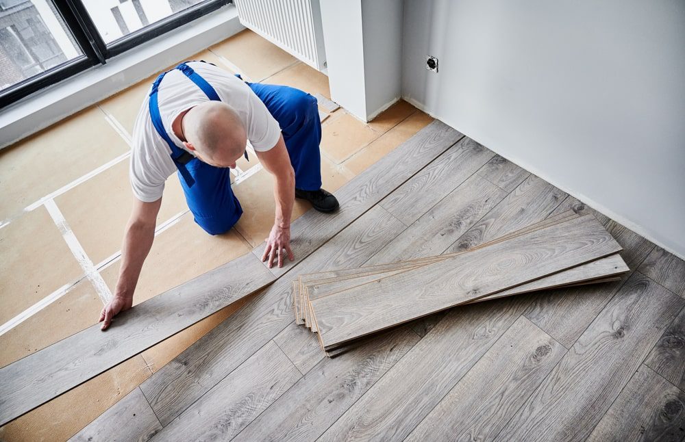 Installing laminate flooring in a modern living room