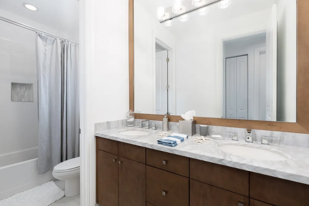 cost to remodel a master bathroom