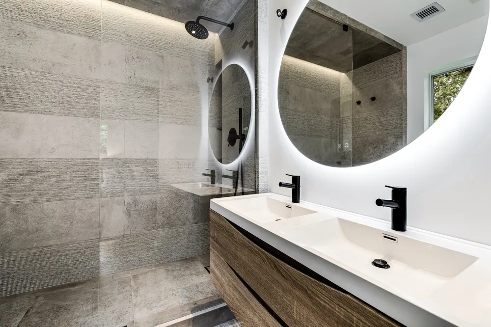 who to hire for bathroom remodel
